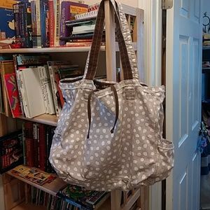 31 bags Retro Metro tote